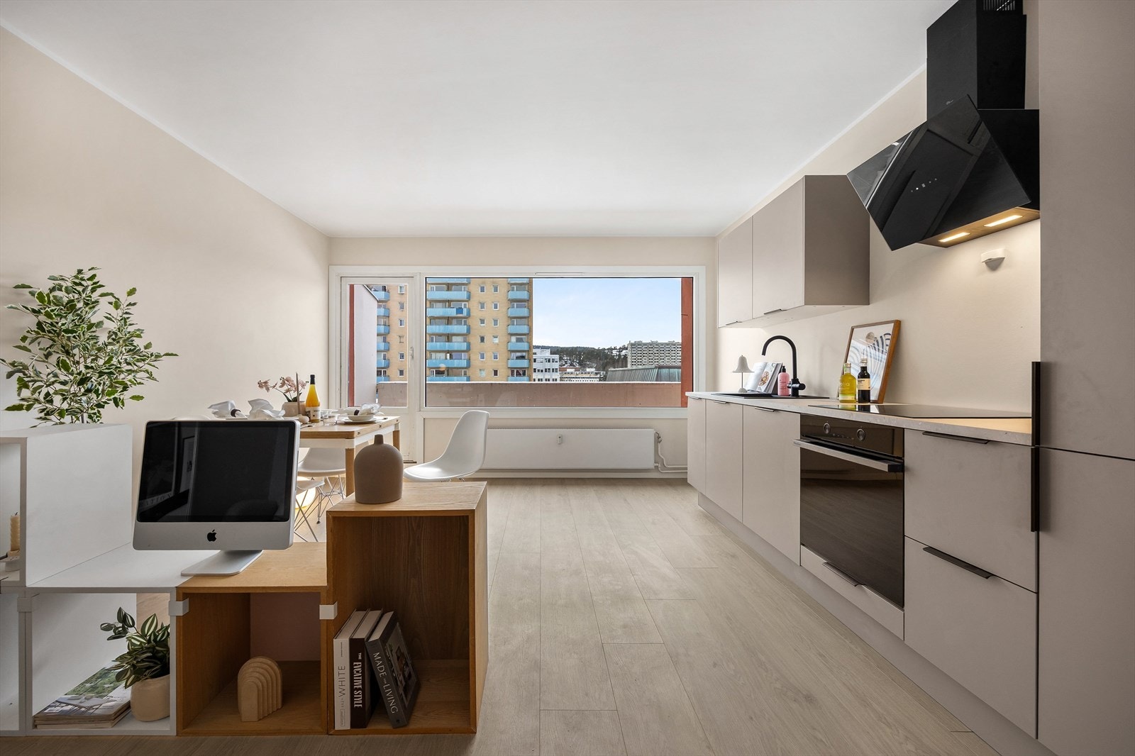 Planløsningen er endret for å skape en moderne og arealeffektiv treromsleilighet. Galleribilde