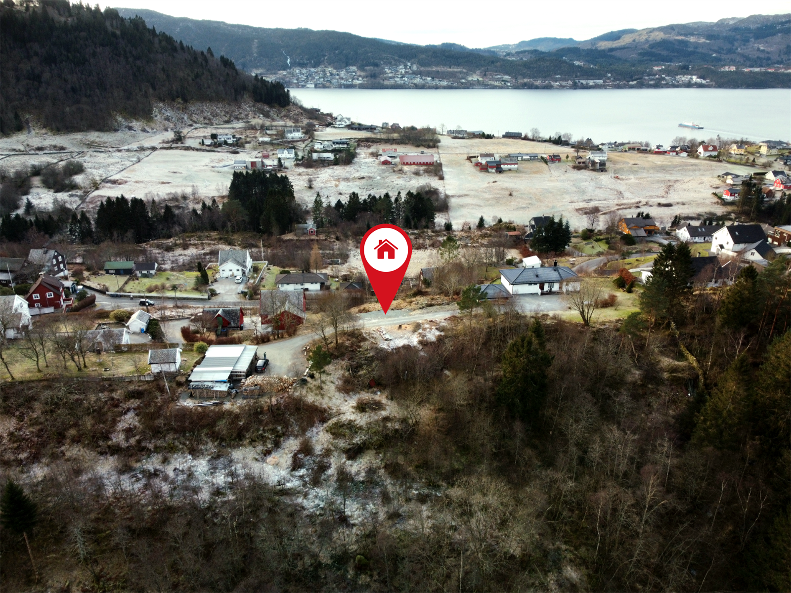 Aktiv Eiendomsmegling v/ Aleksander Lenning har gleden av å presentere kanskje den beste ubebygde tomten på Osterøy! Galleribilde