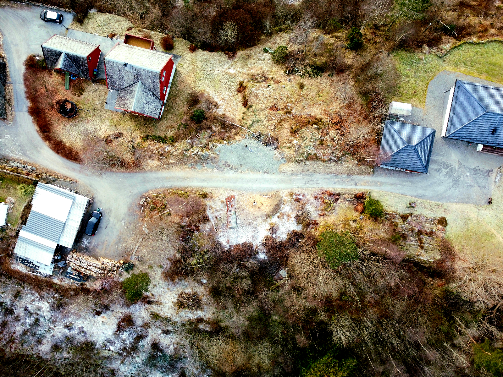 Området er kjent for sin rolige atmosfære og gode bomiljø, samtidig som du har nærhet til både servicetilbud, skole og barnehager. Galleribilde