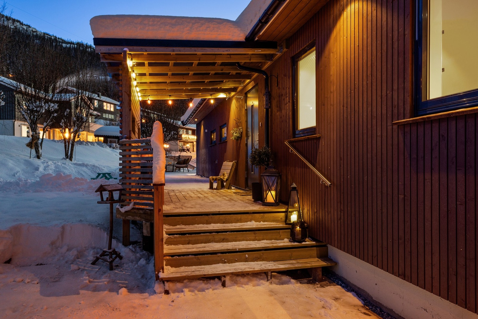 Et perfekt familiehjem med nærhet til både barnehager, skole, nærbutikk og marka. Perfekt for turer året rundt. Foto: Marte Vibe Galleribilde