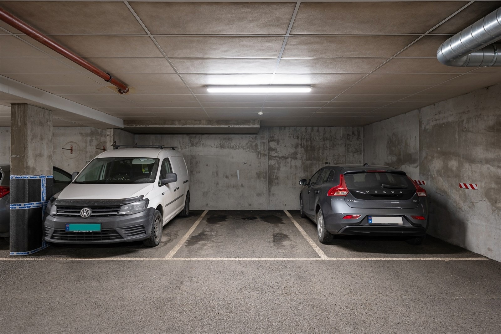 Garasje. Galleribilde