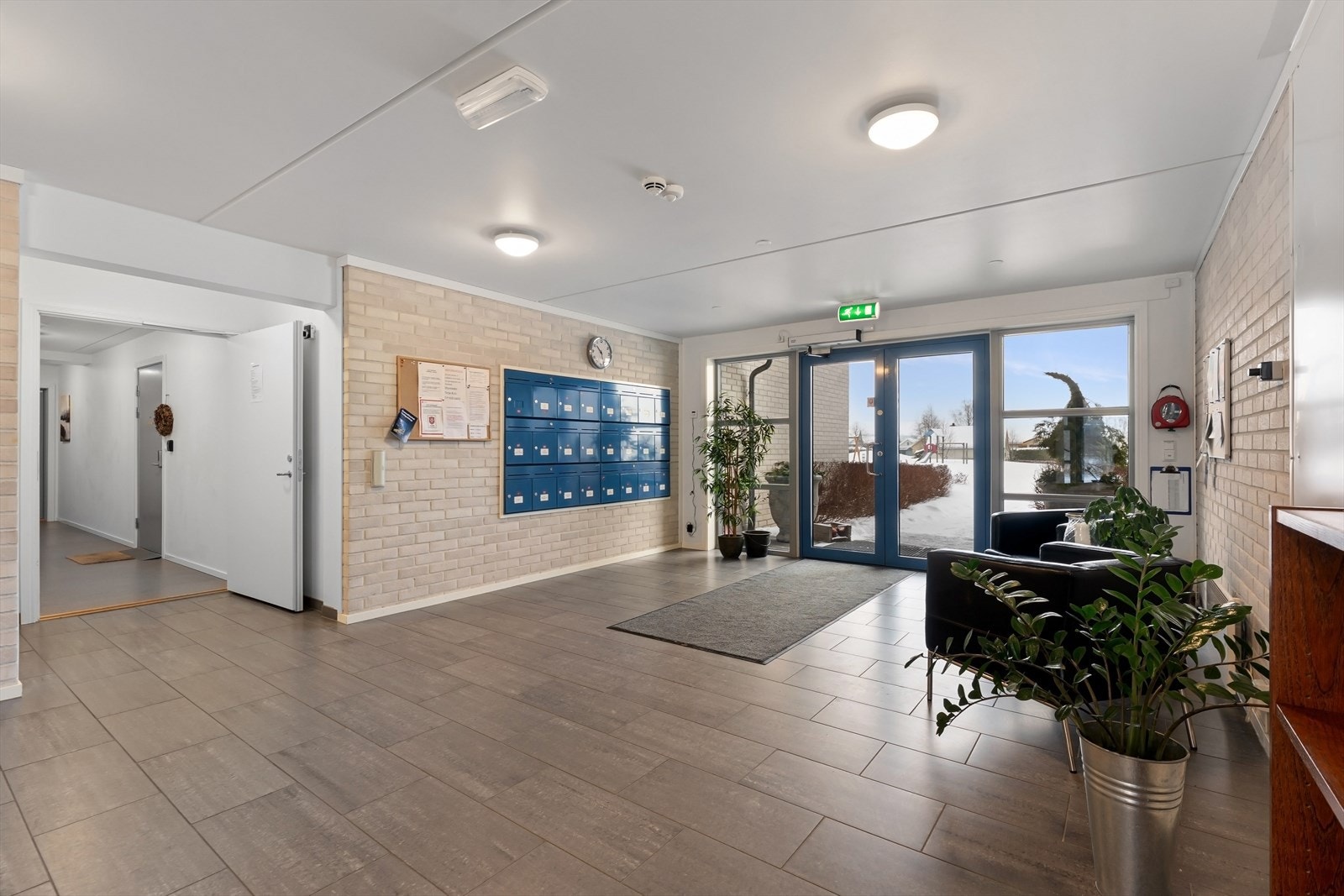 Felles inngangsparti. Galleribilde