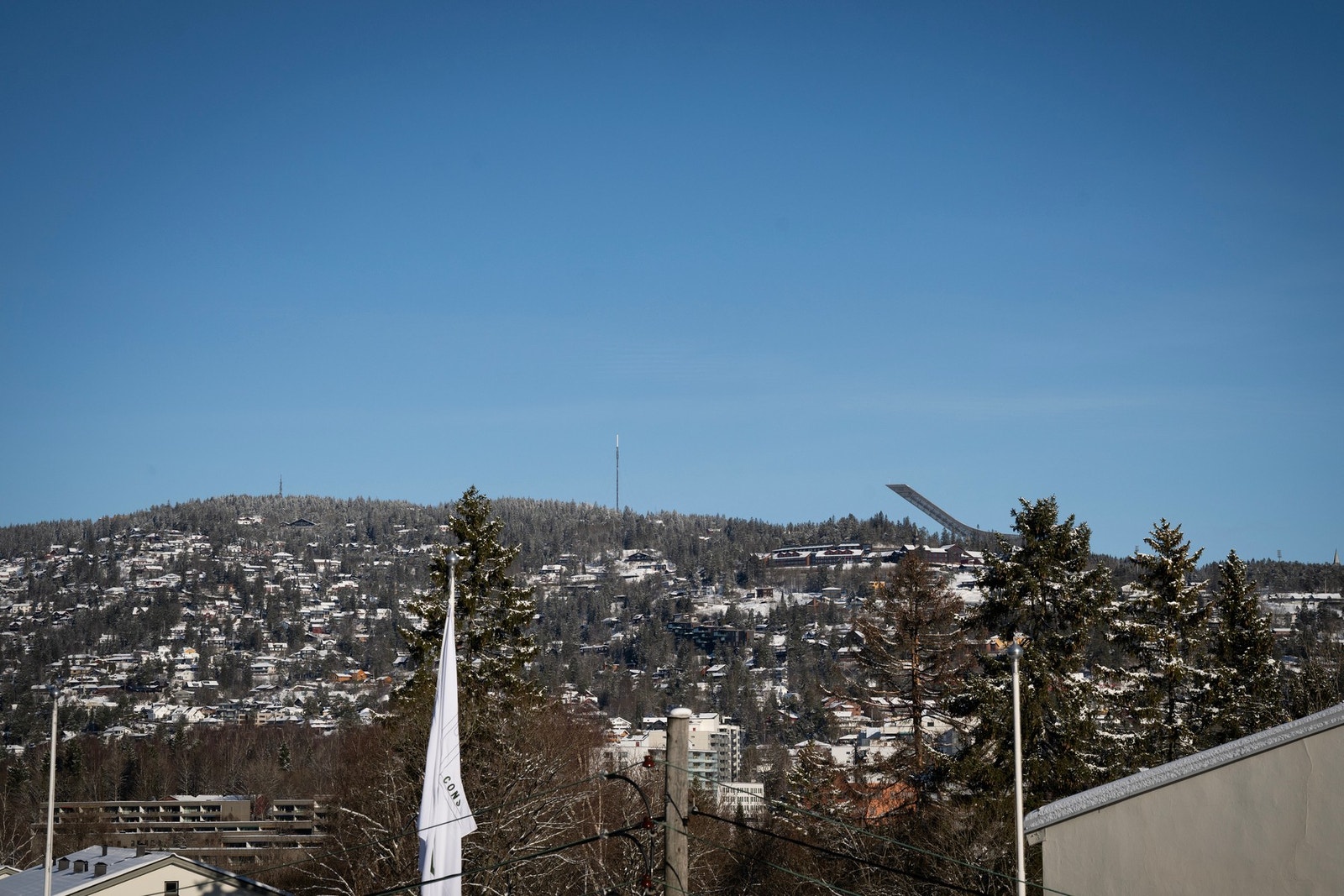 Flott utsyn mot Holmenkollen Galleribilde