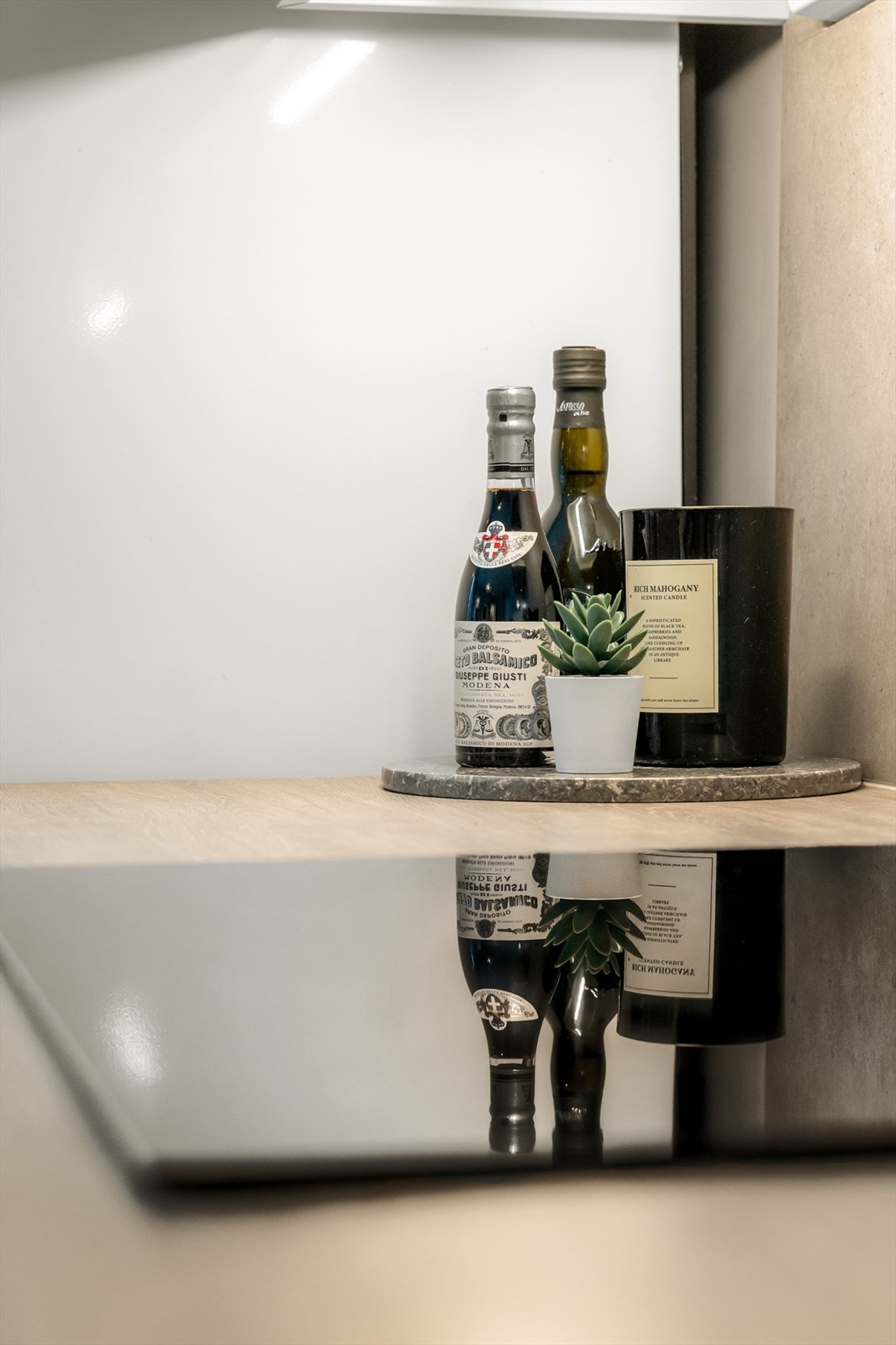 For økt trygghet er det installert komfyrvakt og automatisk vannstopper. Galleribilde