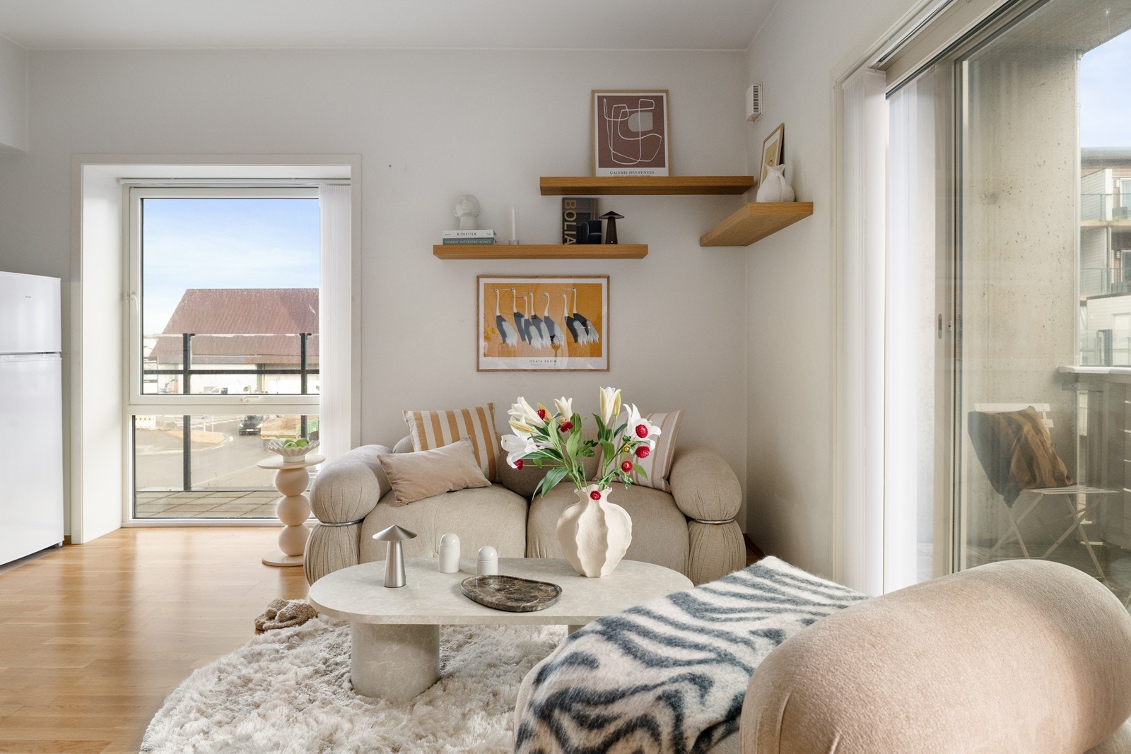 En moderne og lettstelt selveierleilighet fra 2012 med effektiv planløsning. Galleribilde