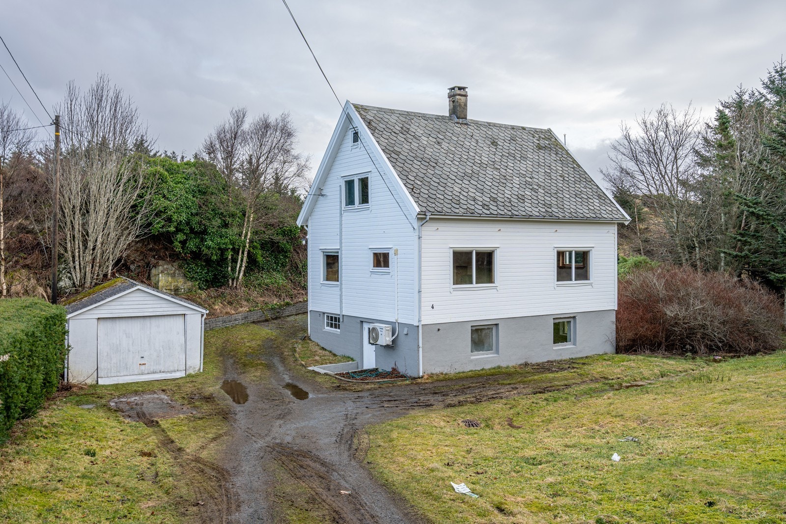 Velkommen til Olsagruvegen 4 - Presentert av Eiendomsmegler Lars Erik Sørgård v/Aktiv Haugesund! Fotograf: Vestbris. Galleribilde