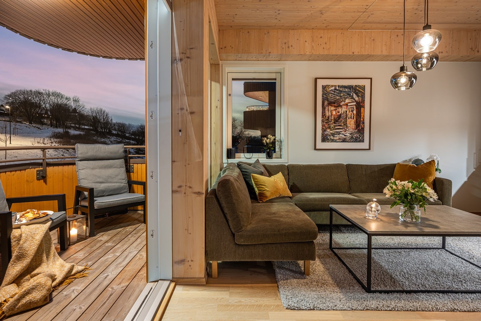 Flott leilighet i boligblokk oppført i 2022! Leiligheten har kjekk beliggenhet med supre solforhold. Galleribilde