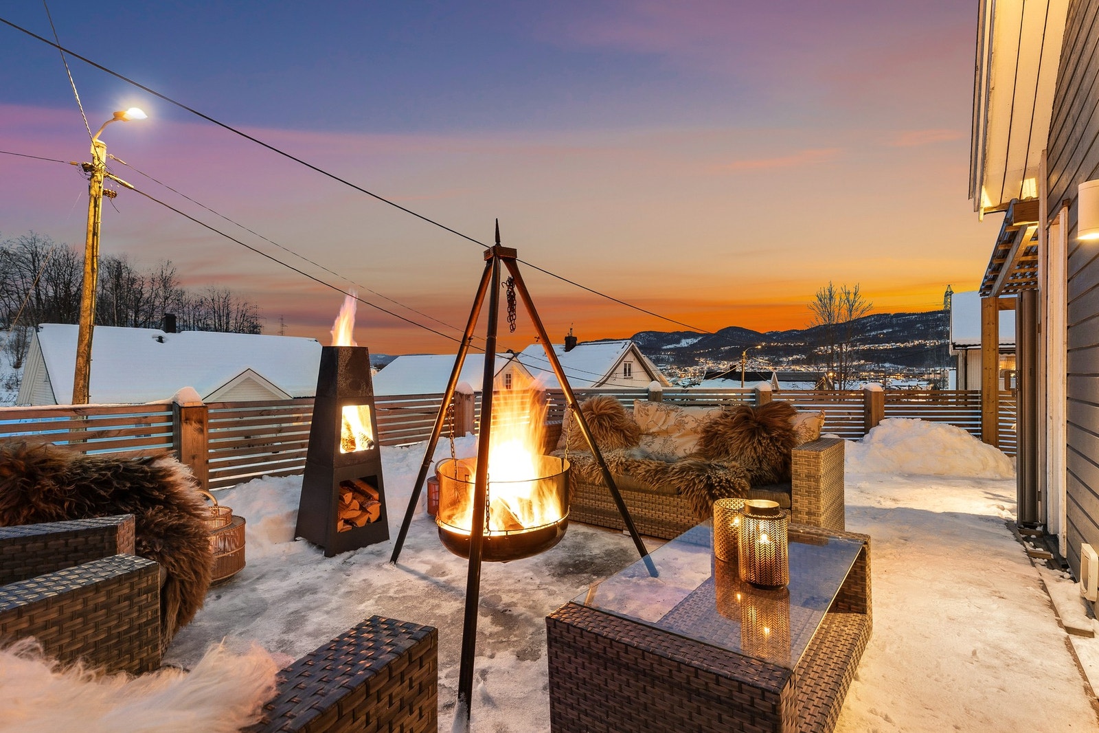 Boligen kan bl.a. skilte med et totalt terrasseareal på 71 kvm Galleribilde