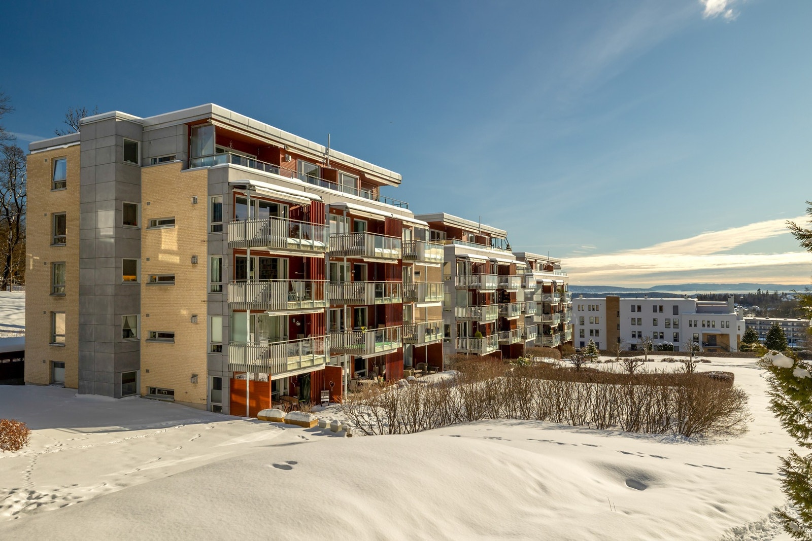 Her bor du med nærhet til naturen samtidig som du har enkel tilgang til hverdagens fasiliteter. Galleribilde