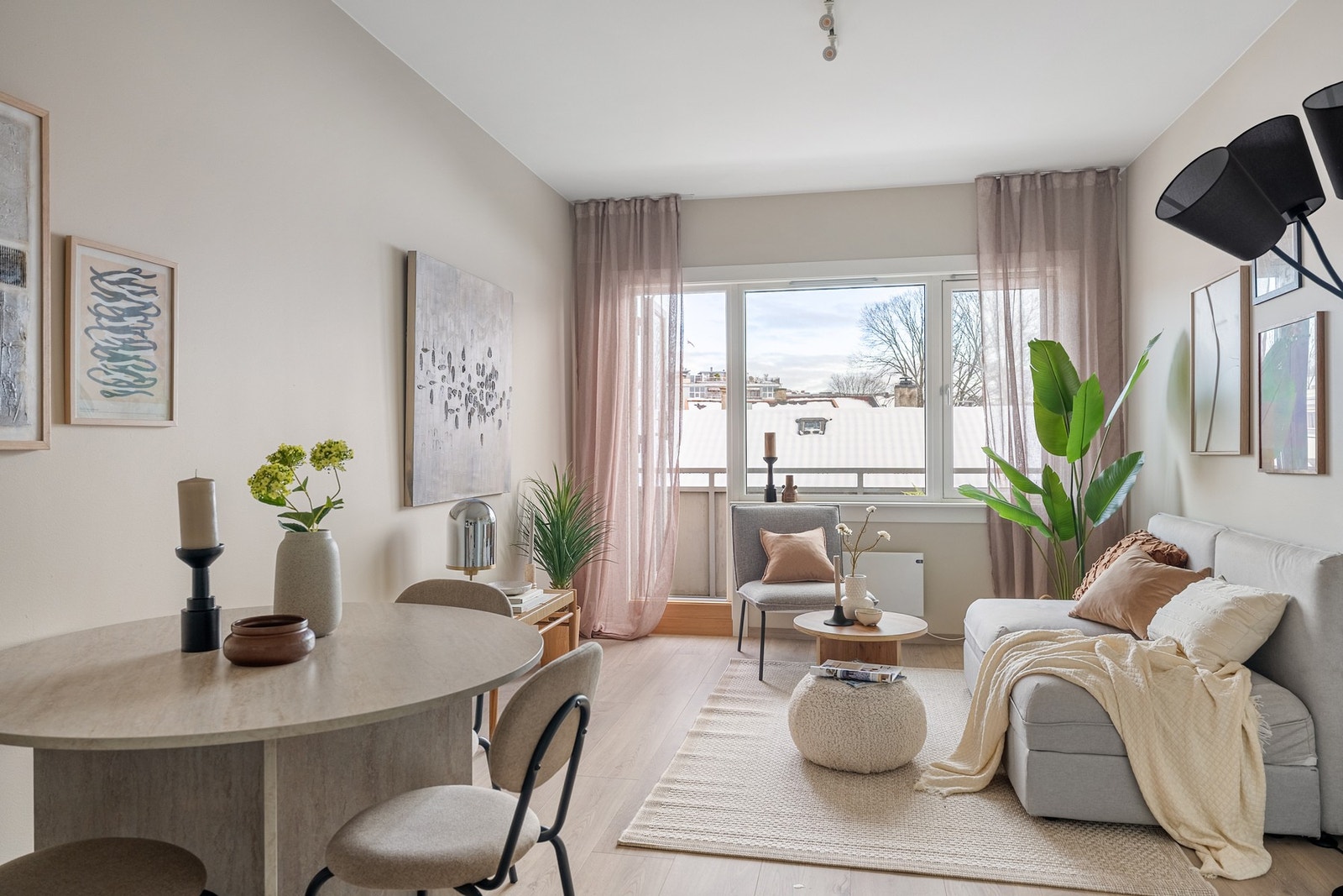 Velkommen til Langgata 2B, presentert av Kjersti N. Bråthen v/EIE eiendomsmegling.
Foto: Luma Foto AS (Einar Horsberg) Galleribilde