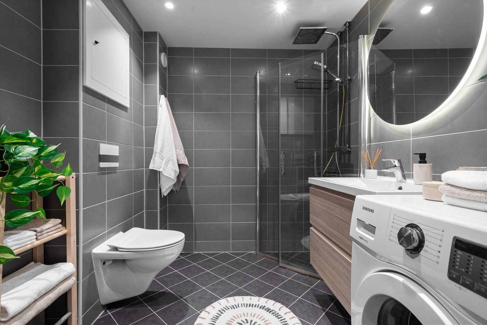 Pent bad/vaskerom som ble oppgradert i regi av borettslaget i 2020. Galleribilde