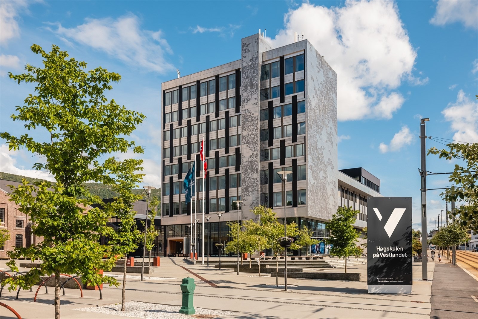 For studenten er det kort vei til de aller fleste Høyskoler og Universitet. Galleribilde