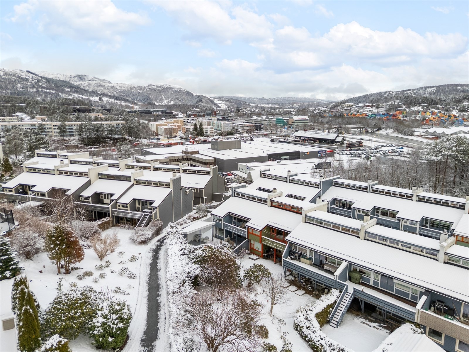 Nabolaget er rolig med hyggelig naboskap. Galleribilde