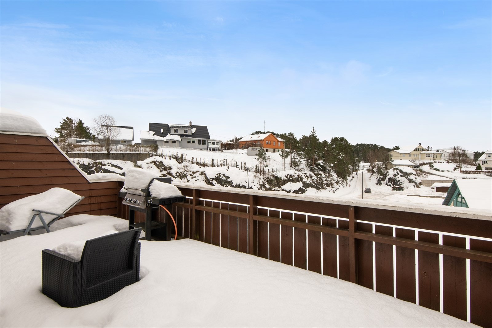 Terrassen er romslig på 17 m². Galleribilde