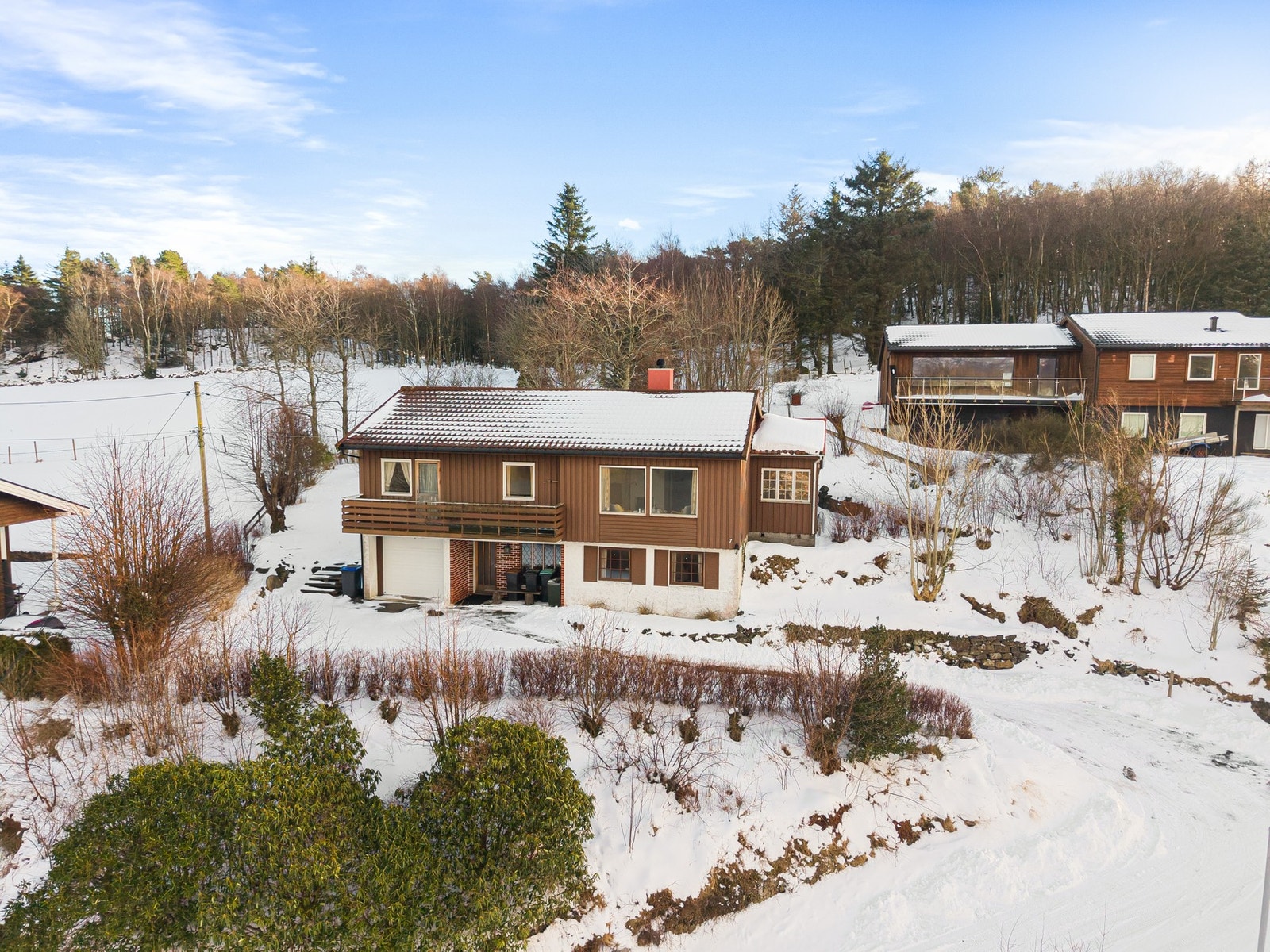 Boligen er oppført i 1971, og den er eiet av samme familie siden byggetiden. Galleribilde