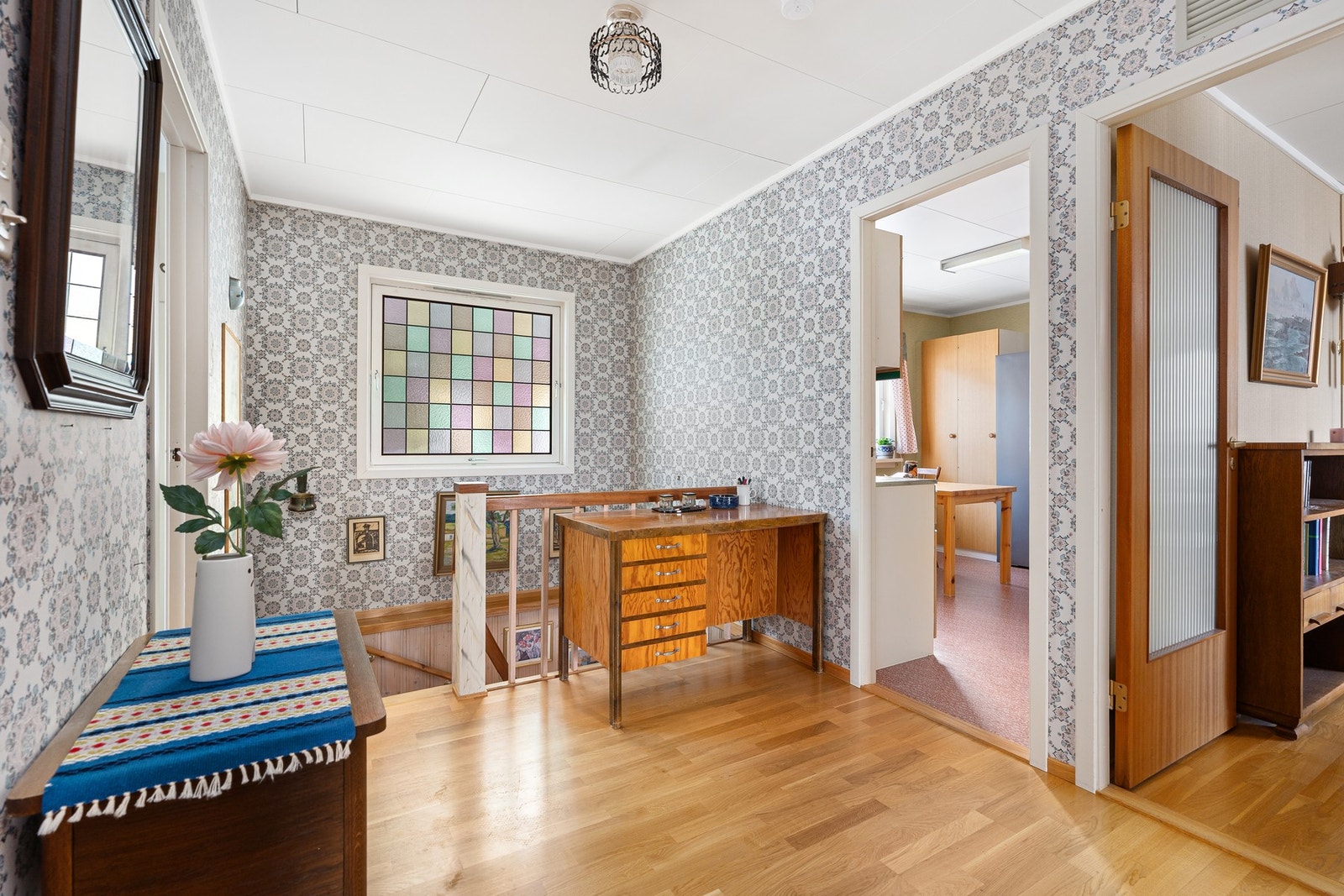 Gangen i hovedetasjen. Galleribilde