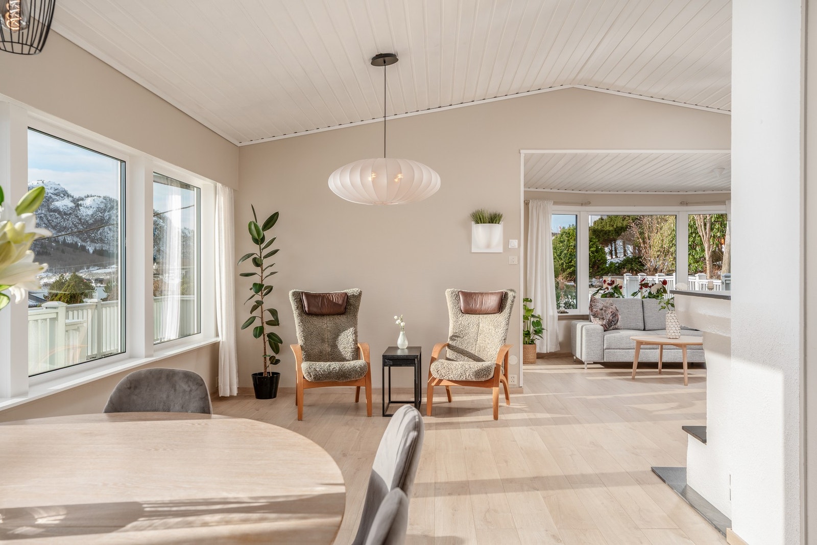 Husk å lese deg opp i relevant informasjon om eiendommen før du legger inn bud. Galleribilde