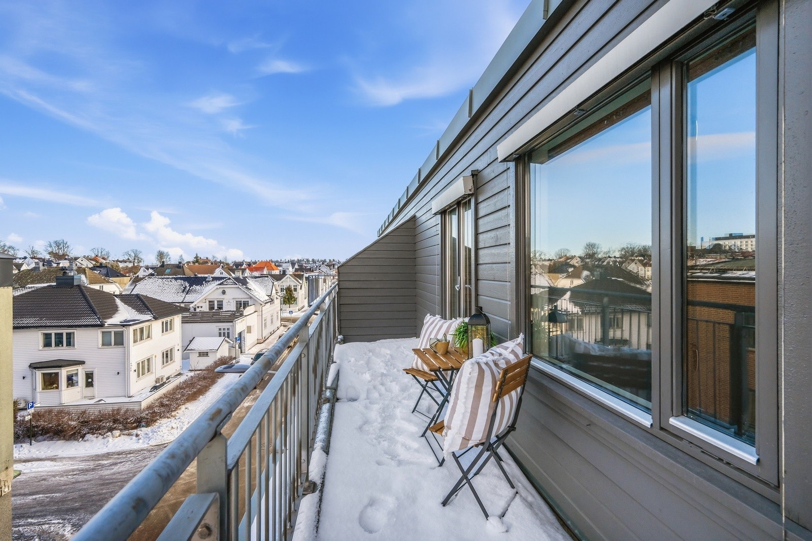 Balkongen utfra soverommet Galleribilde