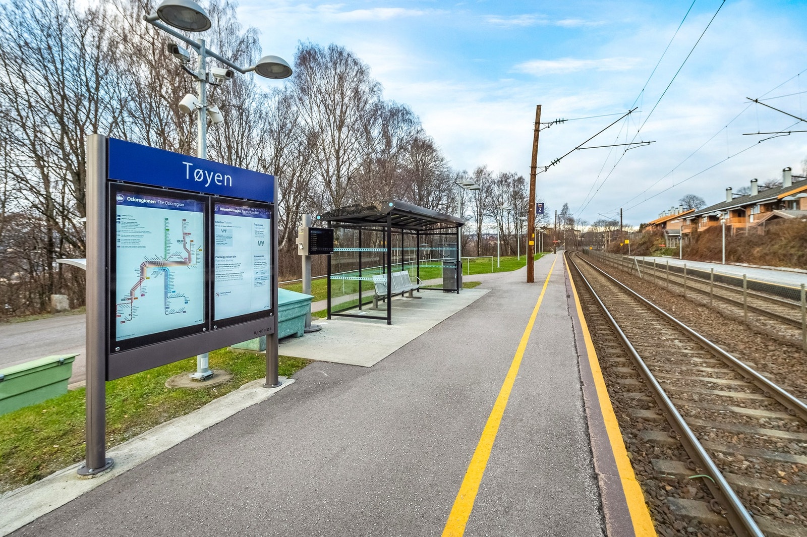 Svært god kollektivdekning med både T-bane og buss i umiddelbar nærhet. Galleribilde