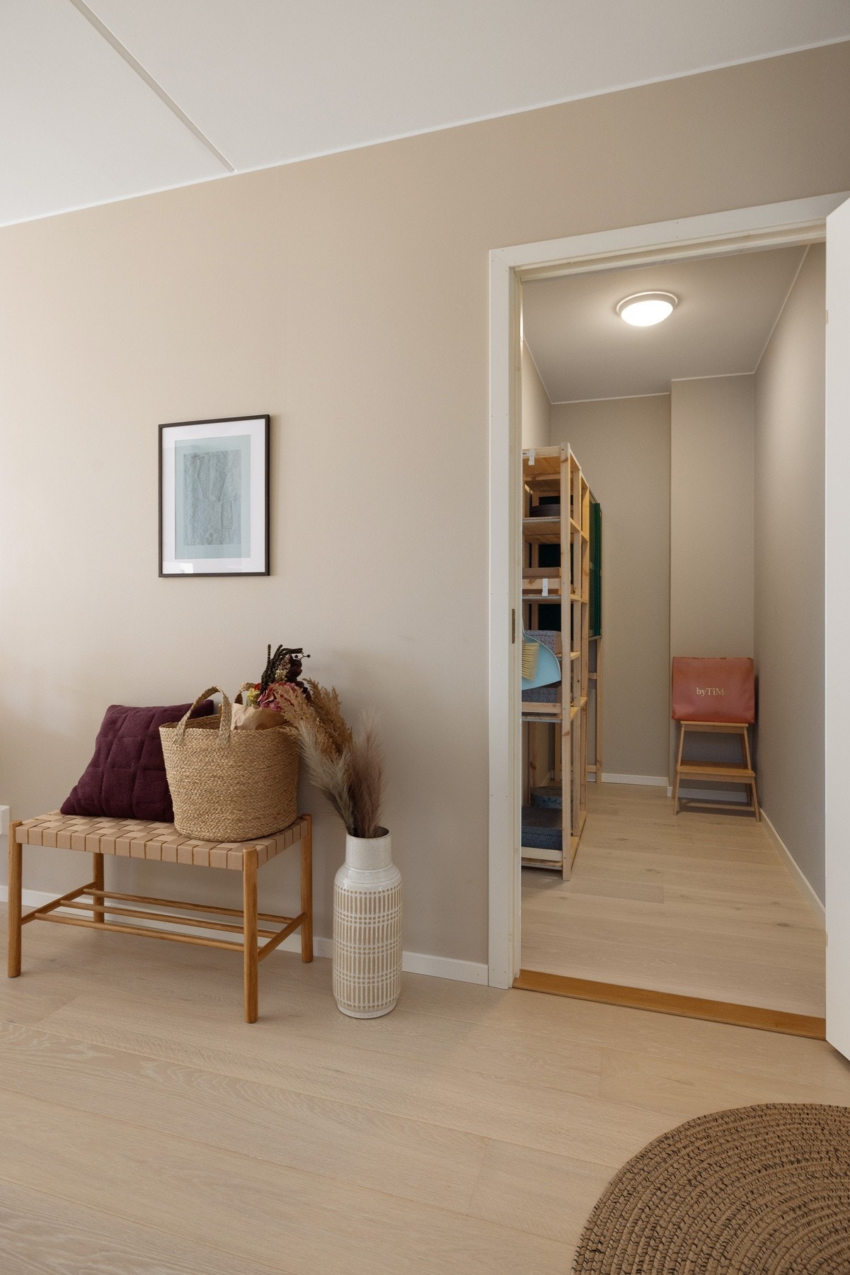 Fra gangen er det også adkomst til en praktisk innvendig bod. Galleribilde