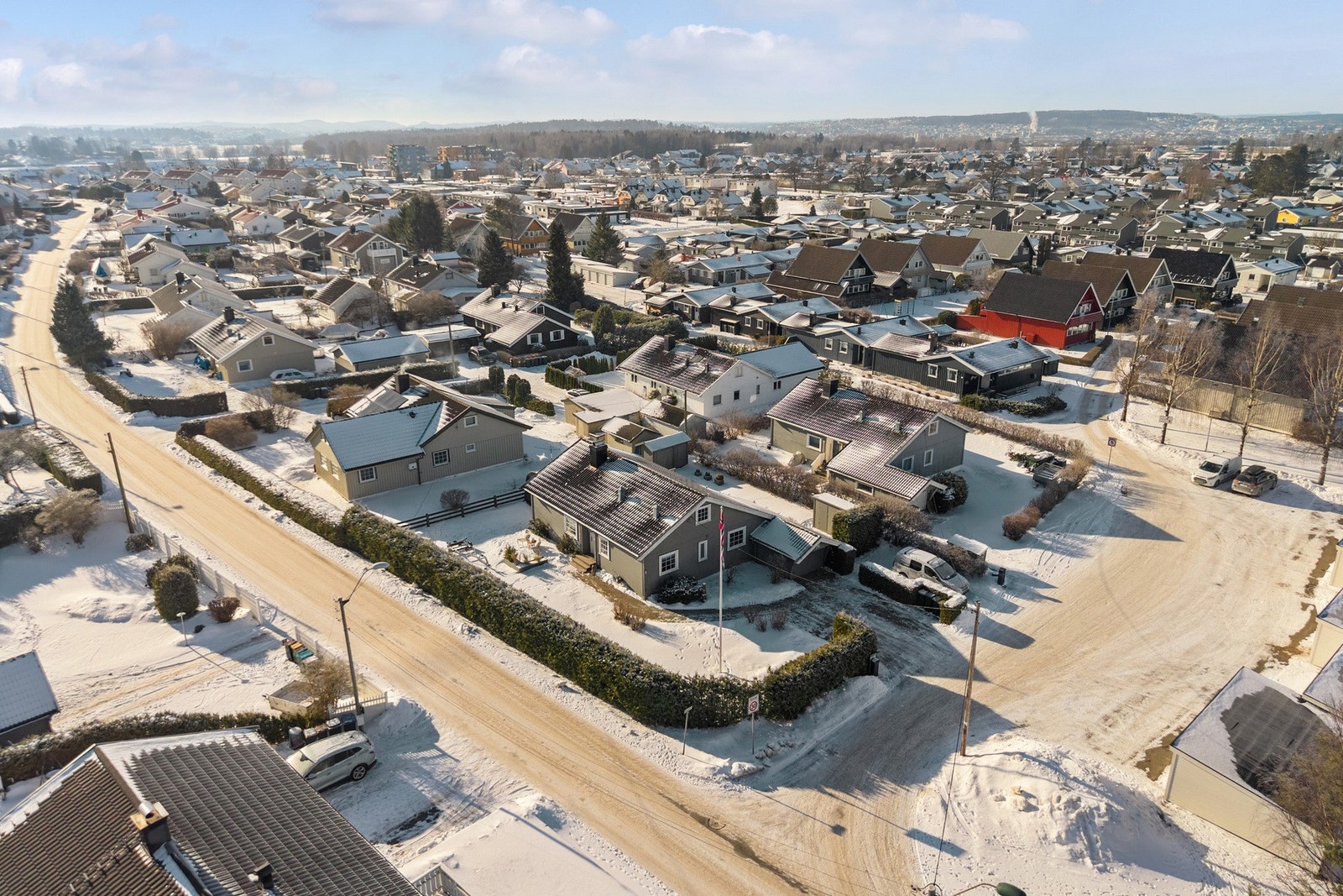 PrivatMegleren ved Christoffer Janås Fischer har gleden av å presentere Ekelyveien 34. Galleribilde