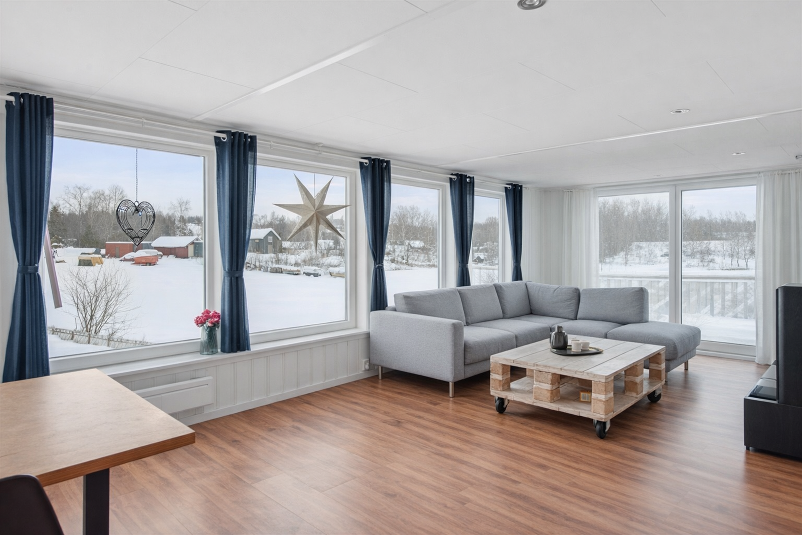 A1 stue Galleribilde