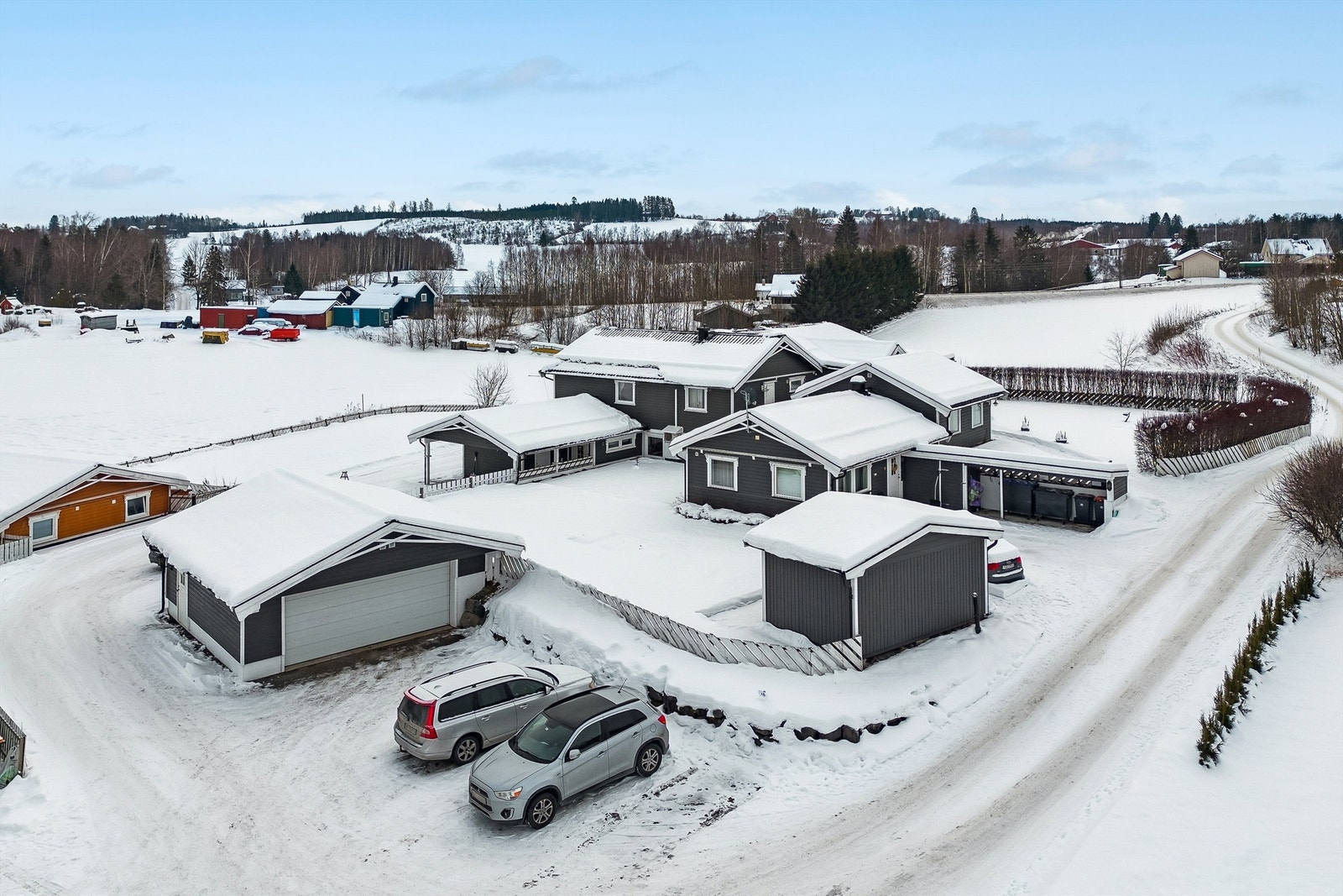 Ringsakervegen 679. Galleribilde