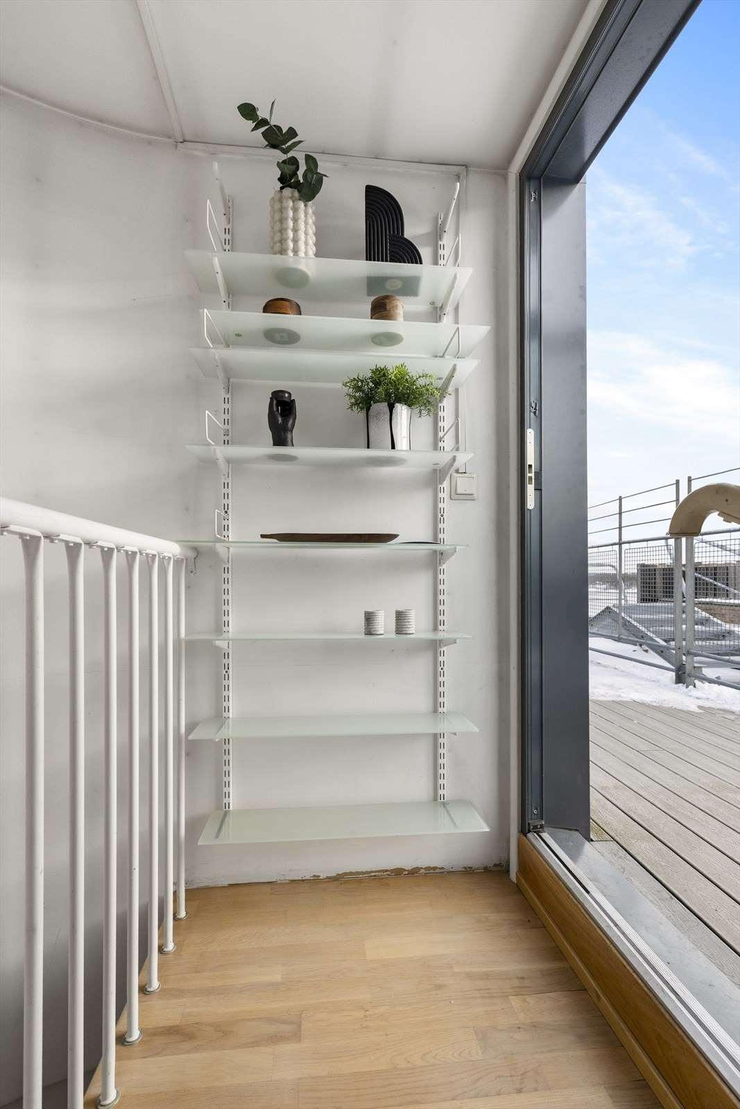 I 10.etg er det utgang til privat takterrasse. Galleribilde