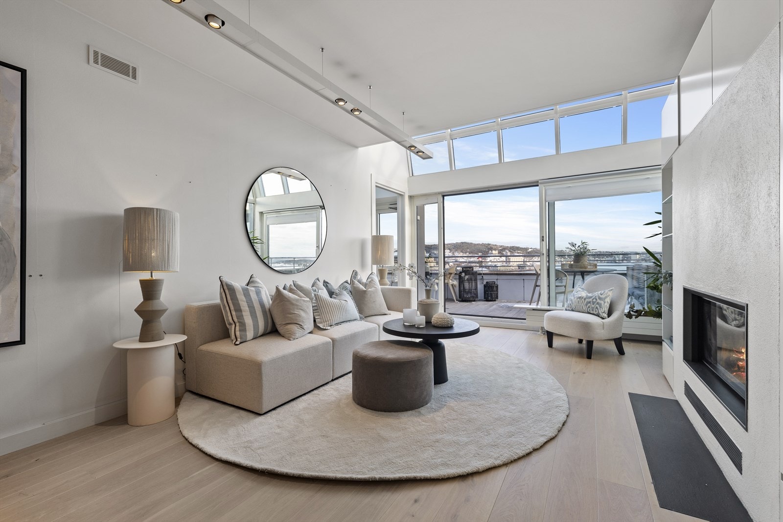 Fra stuen er det adkomst til hovedsoverommet. Galleribilde