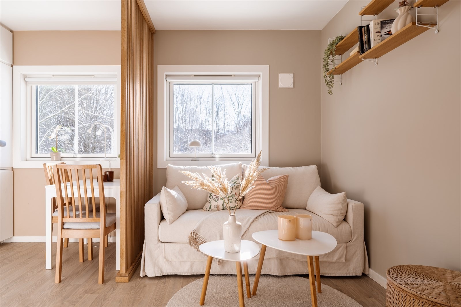 Dette er en lys og delikat leilighet, perfekt for studenter, pendlere eller førstegangskjøpere. Galleribilde