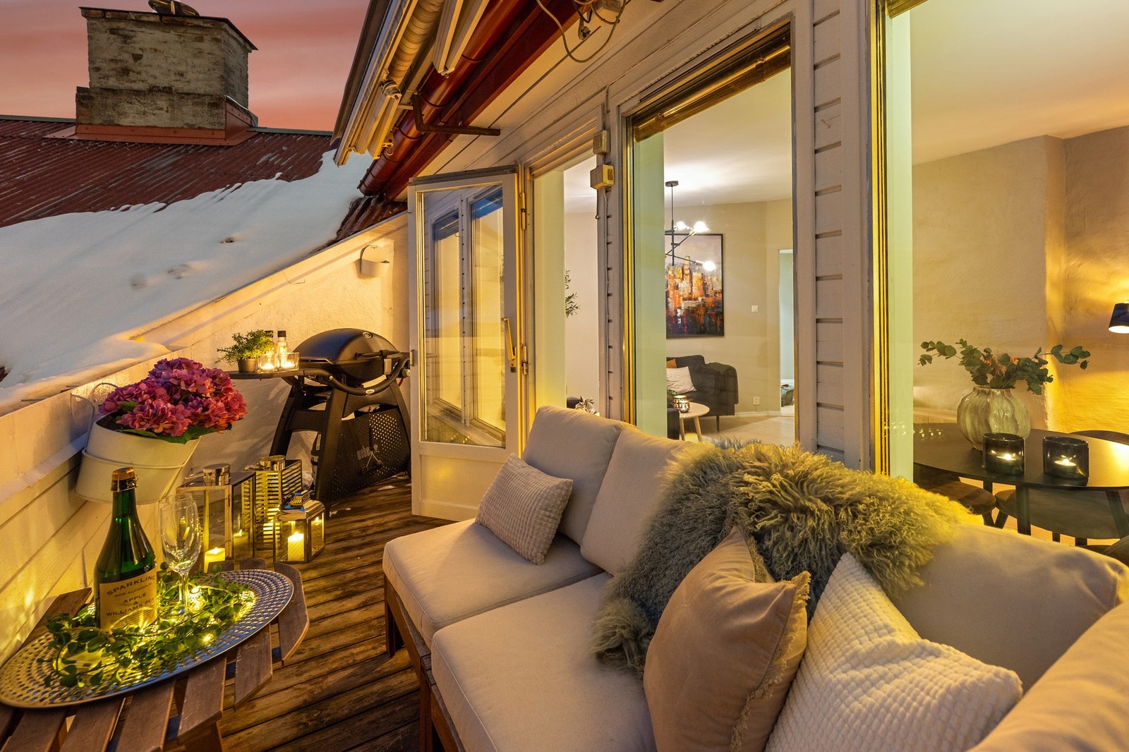 En flott 3-roms toppleilighet med god planløsning og sydvendt balkong. Galleribilde