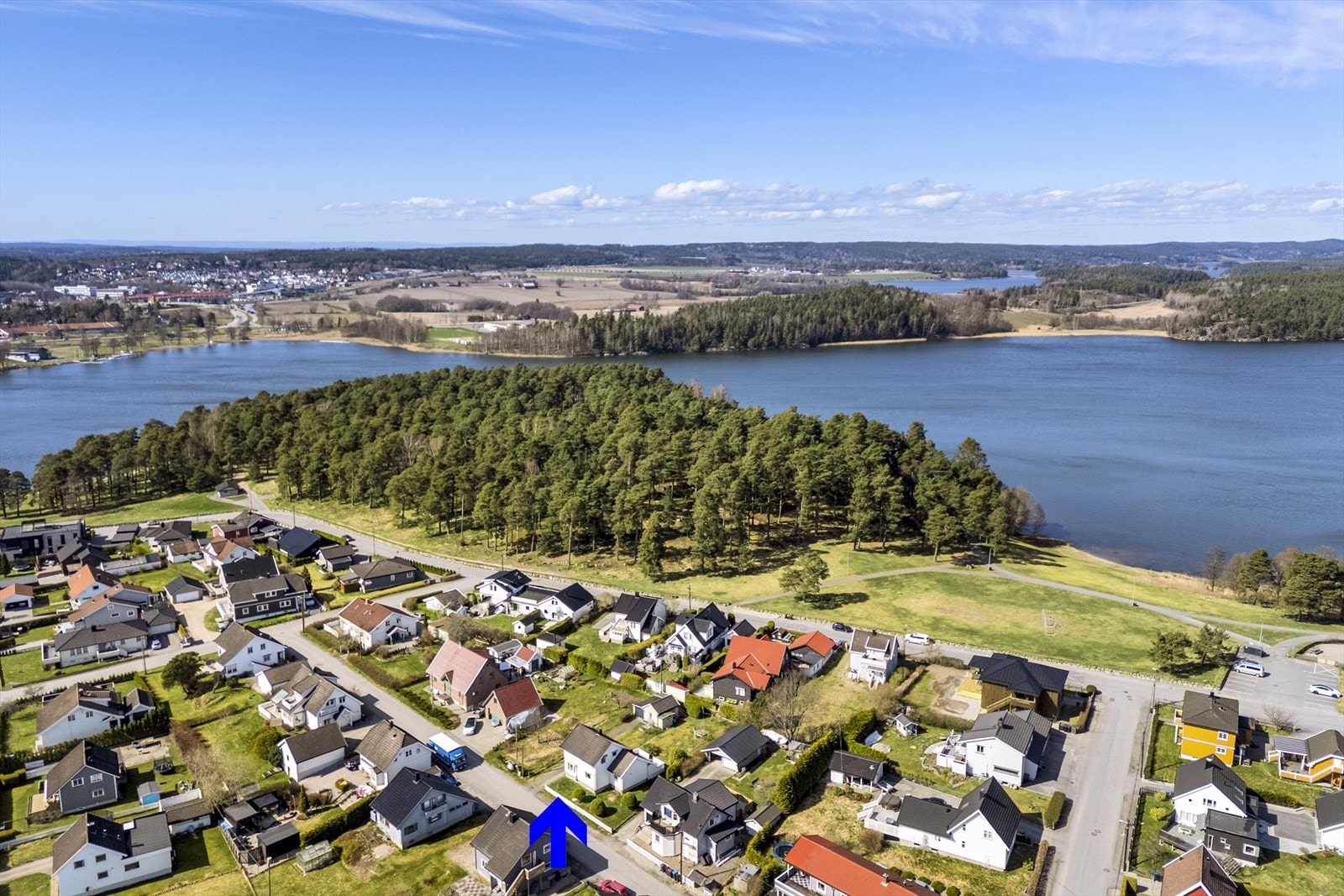 Særdeles attraktiv beliggenhet nær Tunevannet Galleribilde