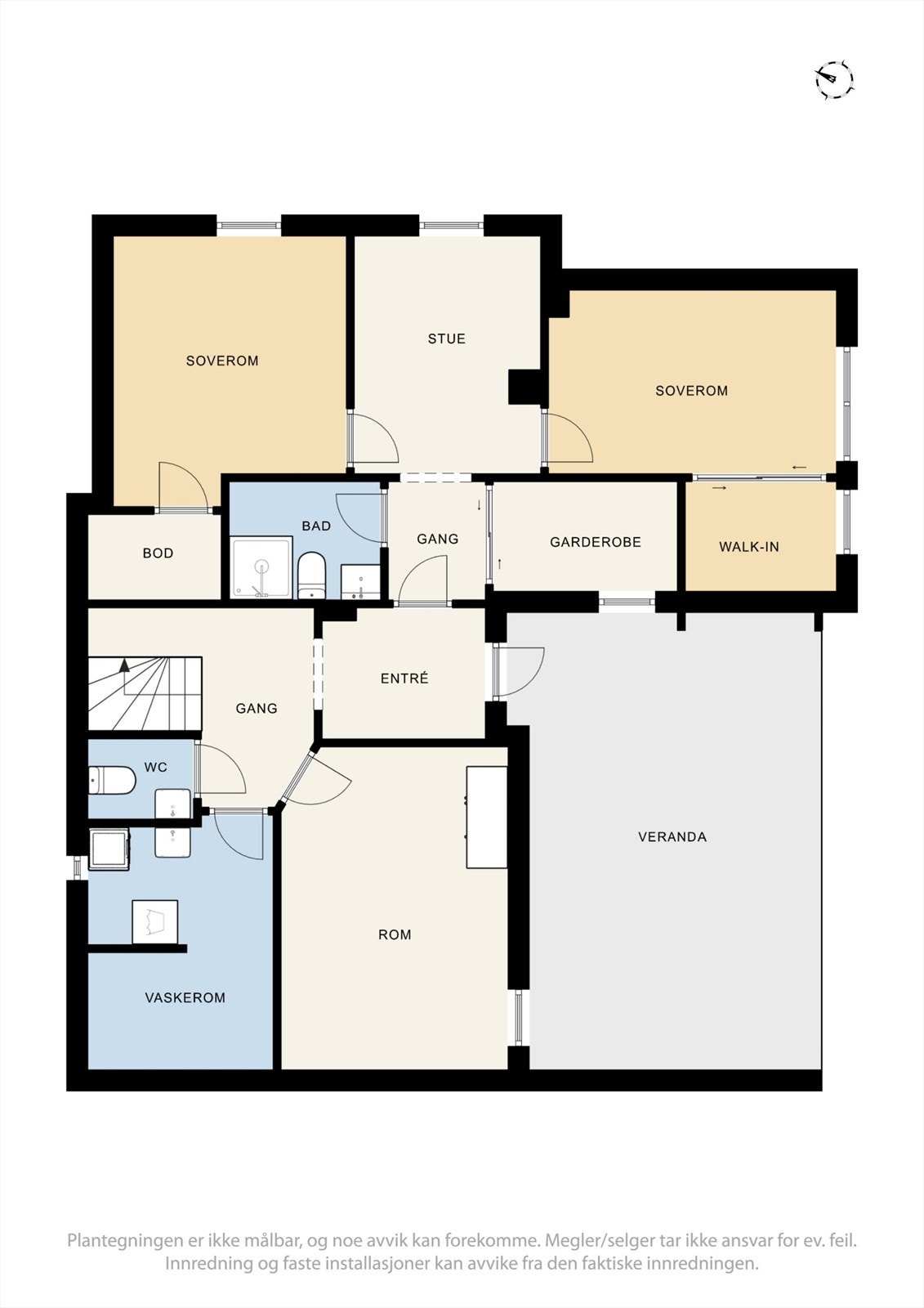 Underetasjen - En etasje med flere muligheter. Tidligere var det hybel i delen til høyre for inngangspartiet. Det er fremdeles røropplegg til kjøkken i veggen i stuen. Galleribilde