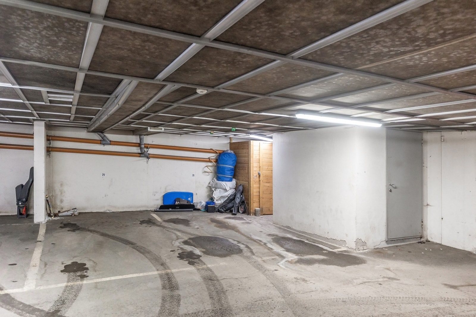 Med leiligheten følger én garasjeplass i felles garasjeanlegg Galleribilde