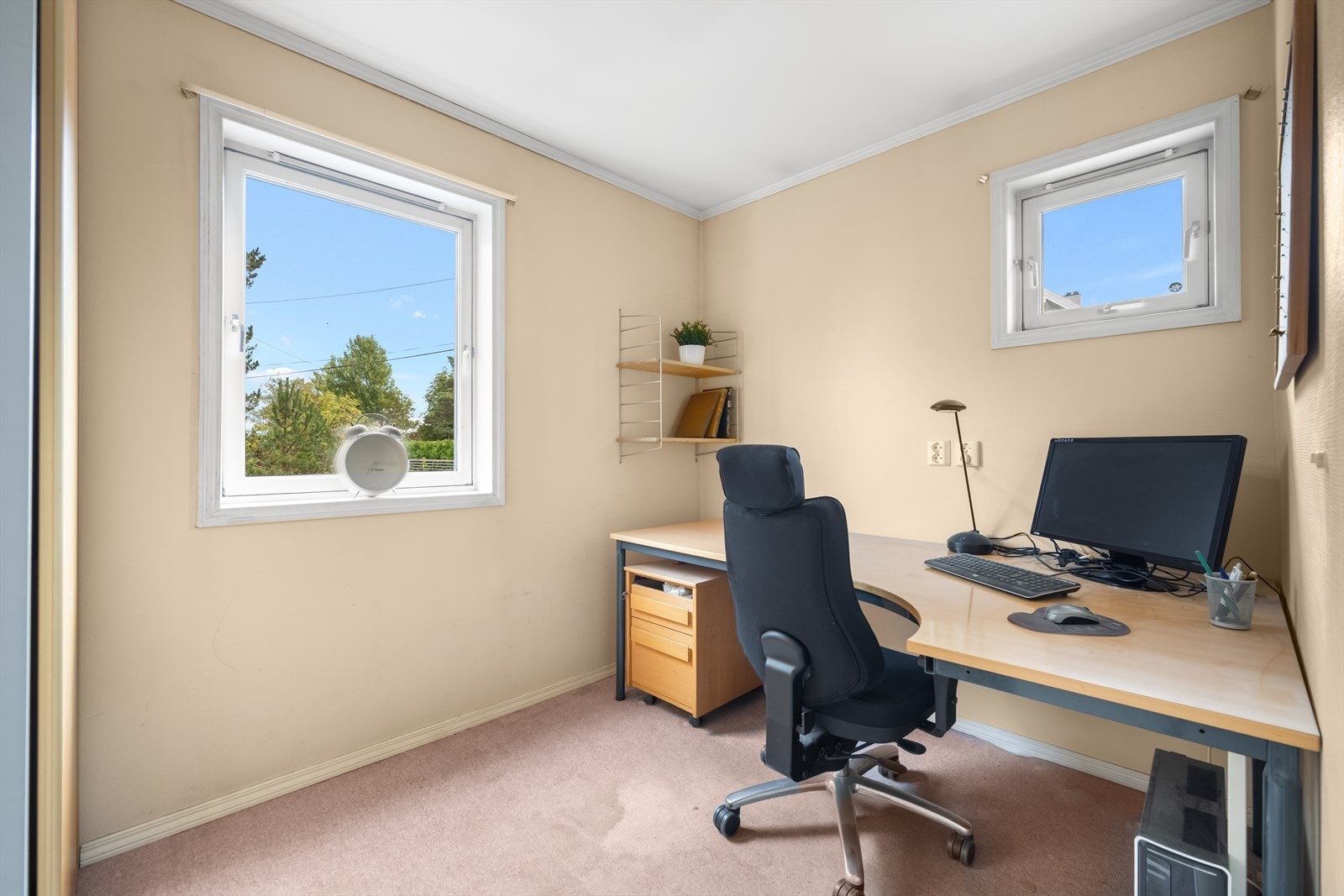 Det ene soverommet er i dag innredet og brukt som kontor. Galleribilde