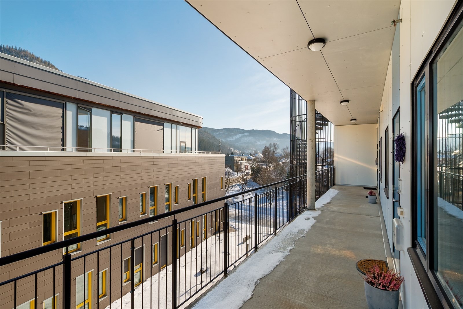 Overbygd svalgang. Galleribilde