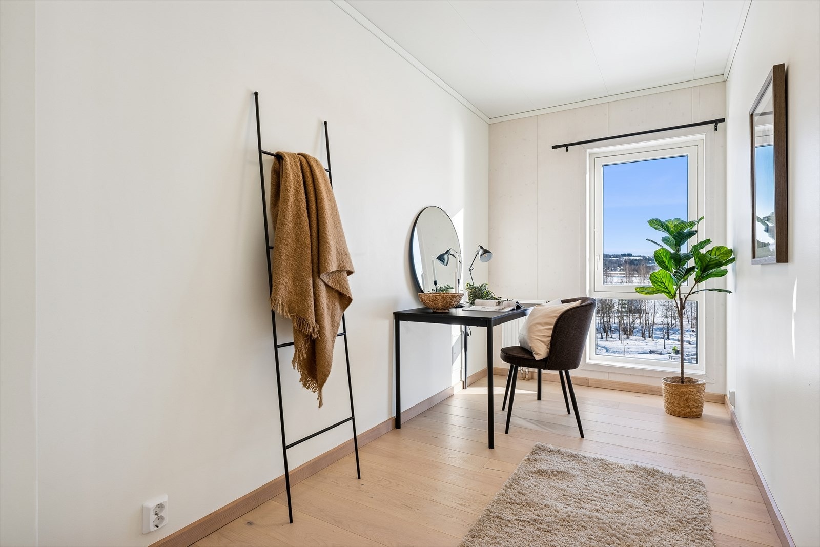 Det ene soverommet egner seg godt som kontor, gjesterom eller barnerom. Galleribilde