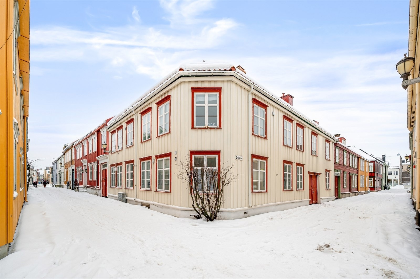 Heimdal Eiendomsmegling v/Håvard Malm ønsker velkommen til Holstveita 13! Galleribilde