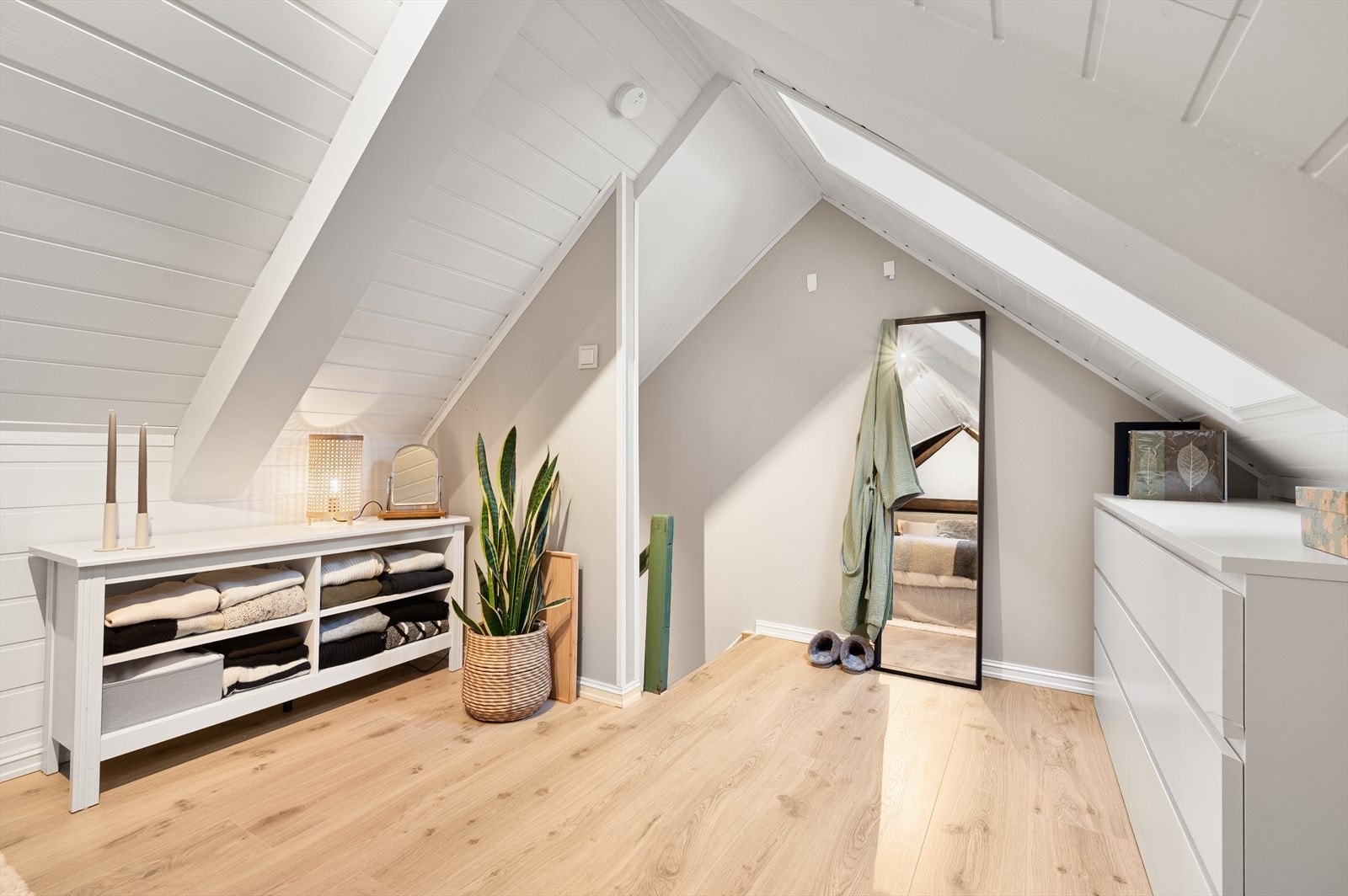 Loftetasjen ble innredet i 2014 Galleribilde