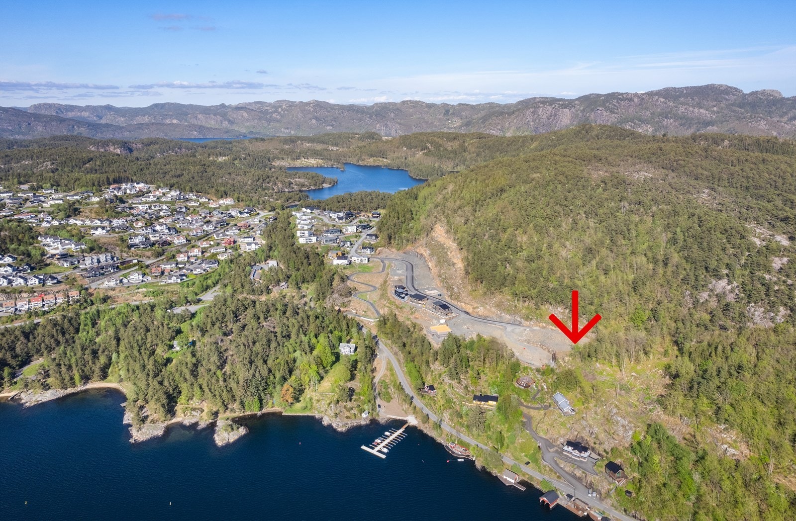 Tomtestørrelse: 961,4 kvm Galleribilde