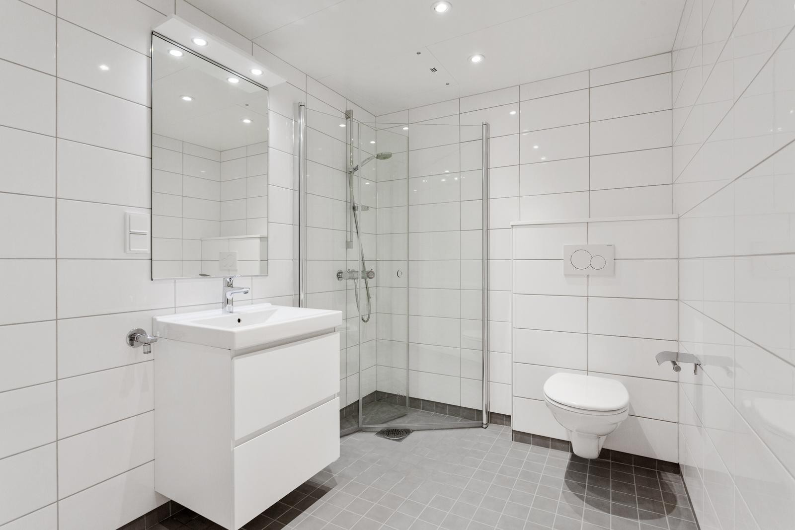 Lekkert bad med varmekabler. Galleribilde