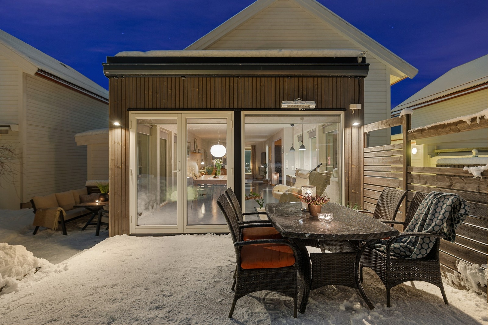 Terrassen er på hele 33m². Galleribilde