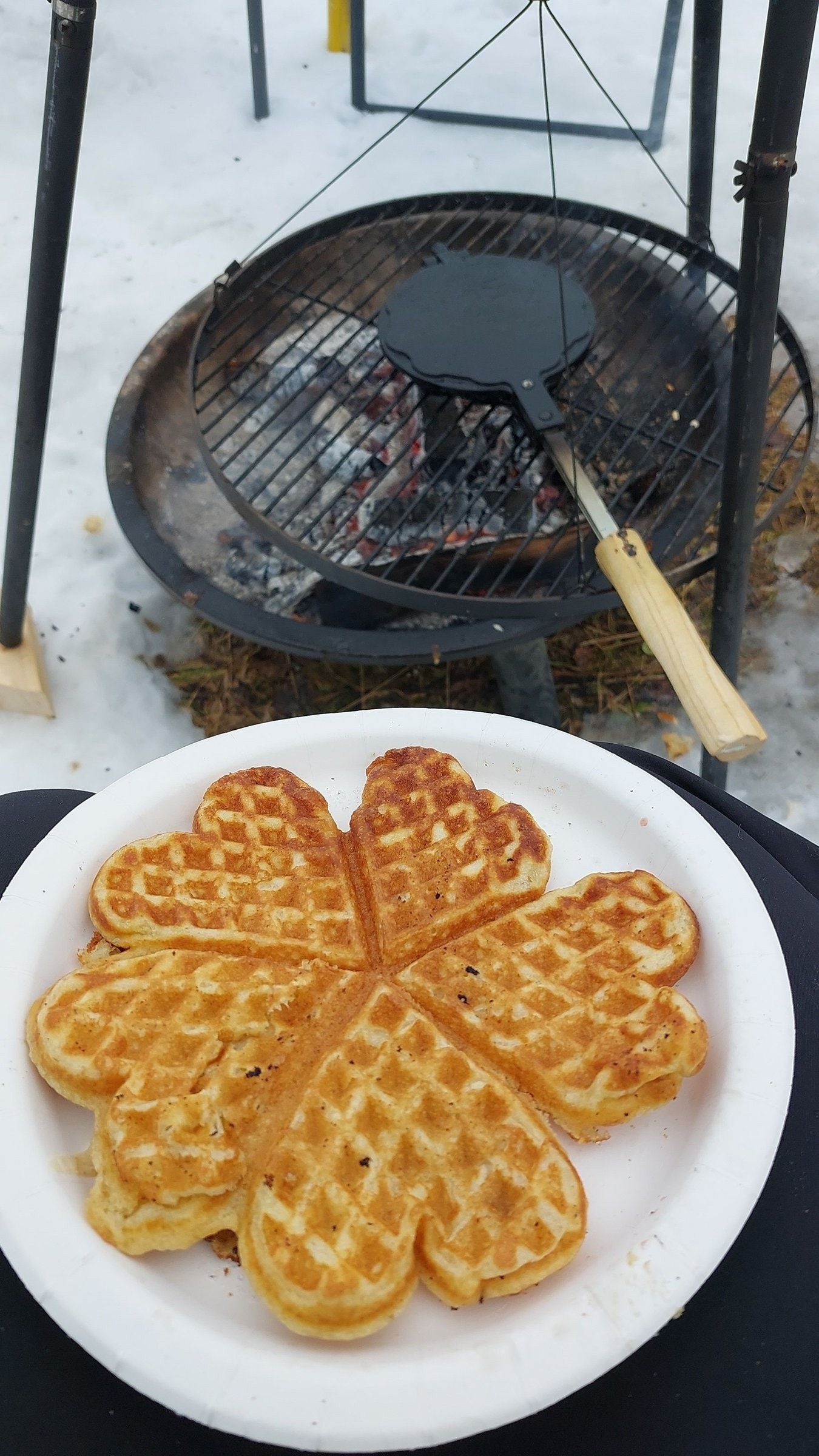 Nyt påskesola med for eksempel nystekte vafler. Galleribilde