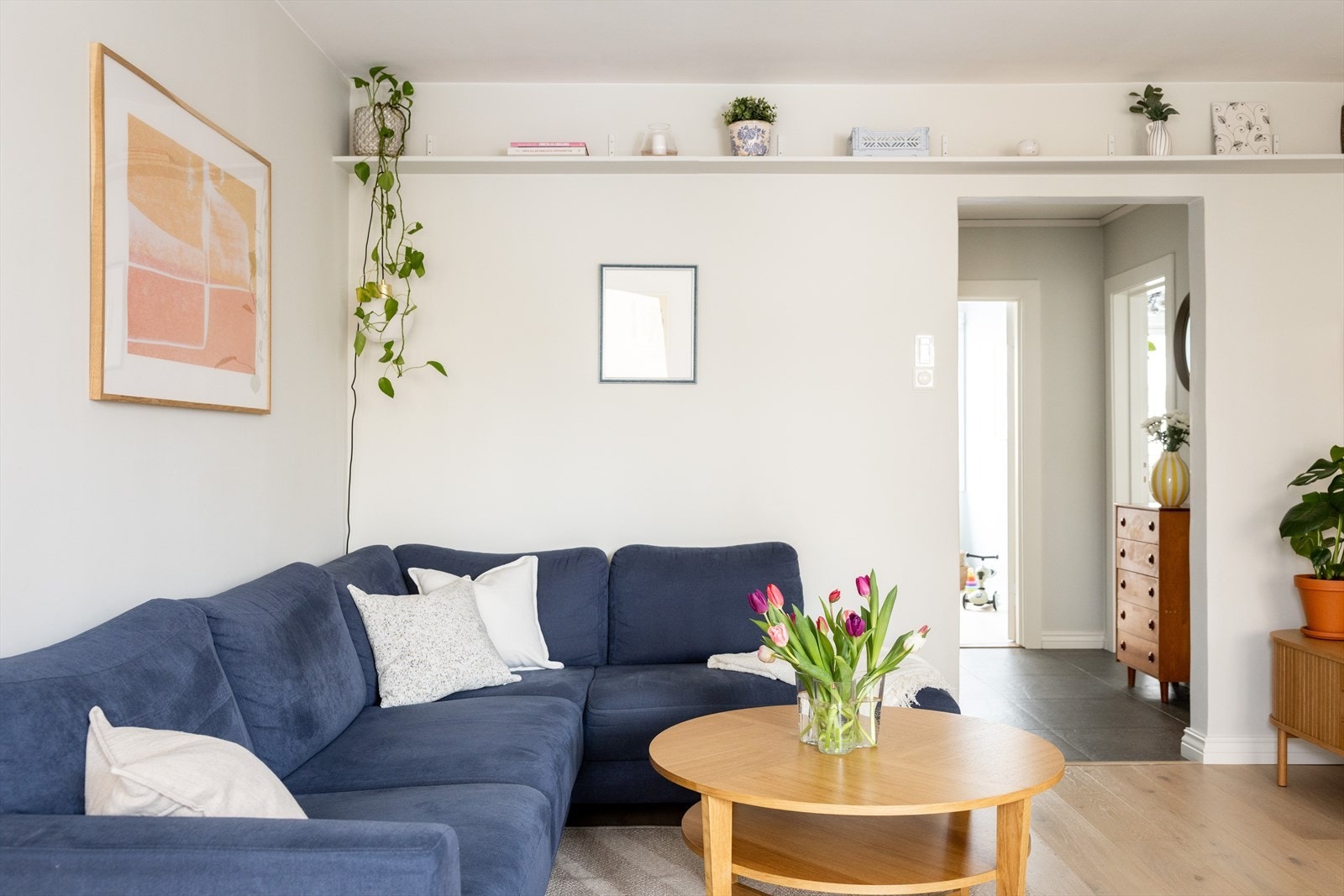 Varmtvann, fyring og internett er inkludert i felleskostnadene. Galleribilde