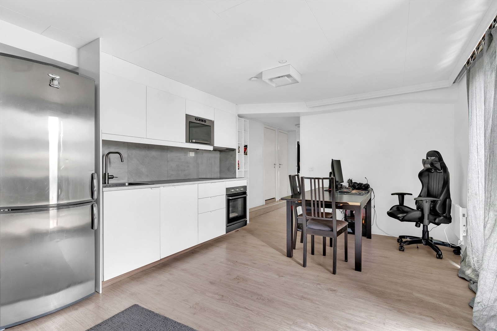 Utleiedel - Underetasje Galleribilde