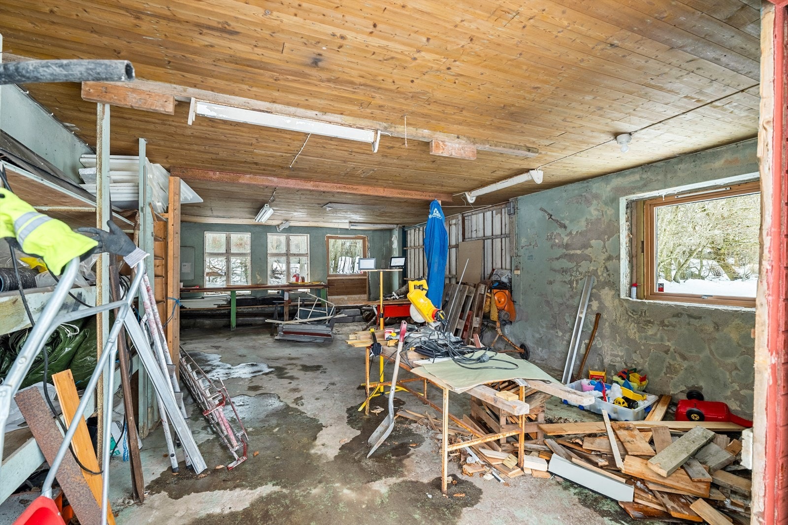 Frittstående garasje Galleribilde