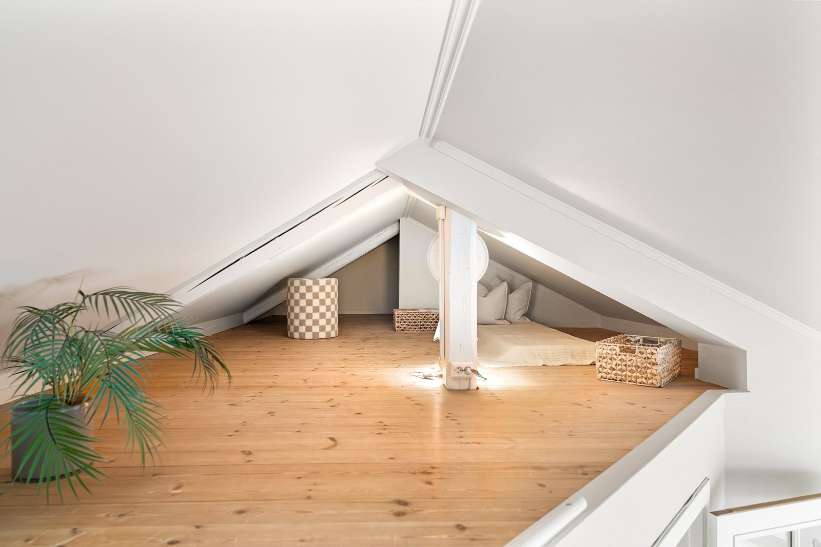 Hemsen har et gulvareal på ca. 15 kvm. Galleribilde