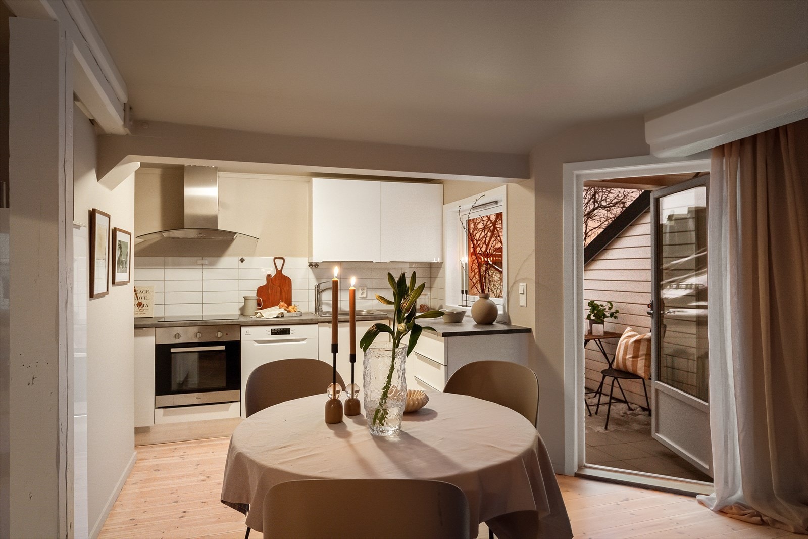 Kveldsstemning. Galleribilde