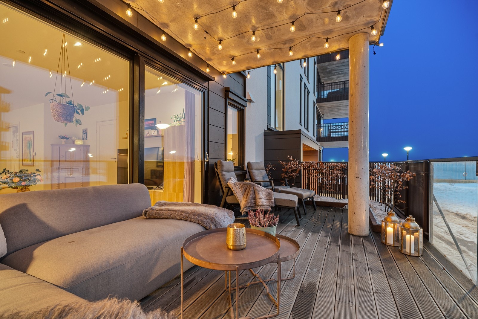 Velkommen til Lumber brygge 40! Leiligheten er presentert av Simon Aarhus v/Aktiv eiendomsmegling avd. Kristiansand. Galleribilde