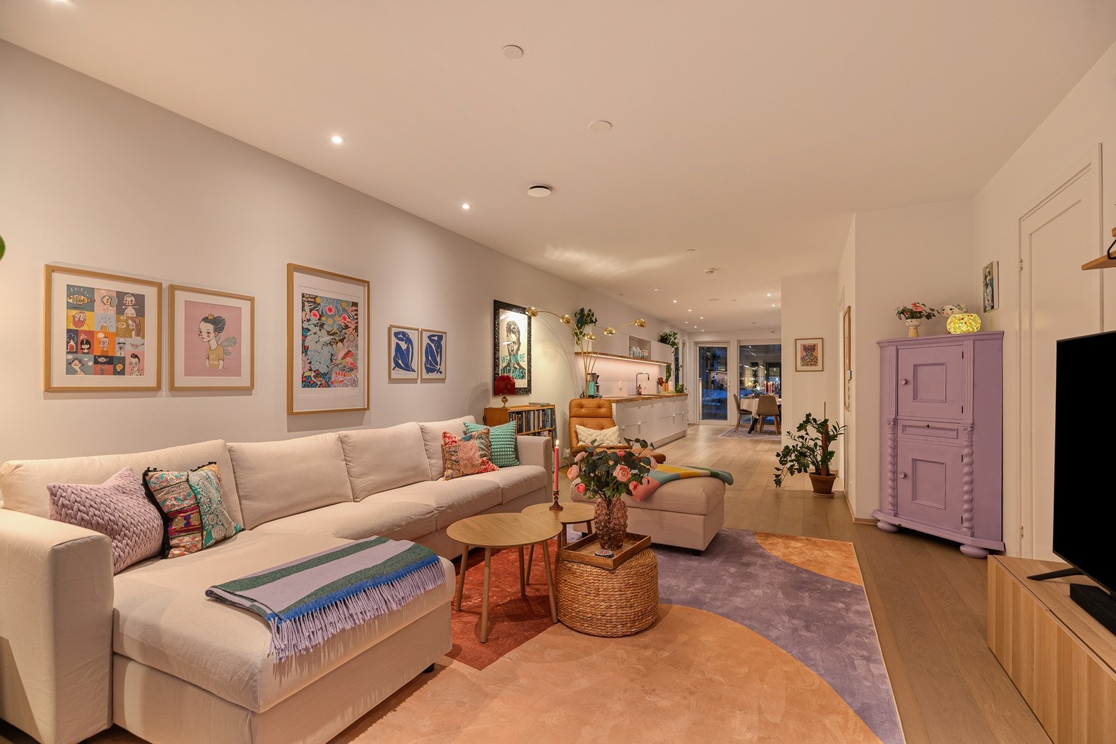 Bygget er BREEAM-sertifisert og har lave felleskostnader på kr. 2.591,- pr.mnd! En perfekt kombinasjon av komfort, kvalitet og sjøliv Galleribilde